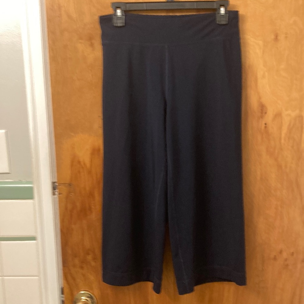 Mia Sport Athletic Navy Blue Cropped Pants